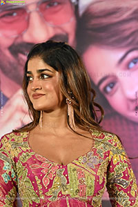 Dimple Hayathi at Bhartha Mahasayulaku Wignyapthi Press Meet