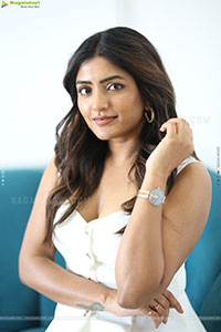 Eesha Rebba at 3 Roses Season 2 Interview