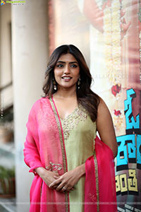 Eesha Rebba at Om Shanti Shanti Shantihi Teaser Launch