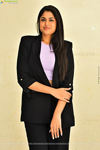 Faria Abdullah Latest HD Photoshoot Stills, Photo Gallery