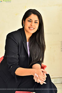 Faria Abdullah Latest HD Photoshoot Stills, Photo Gallery