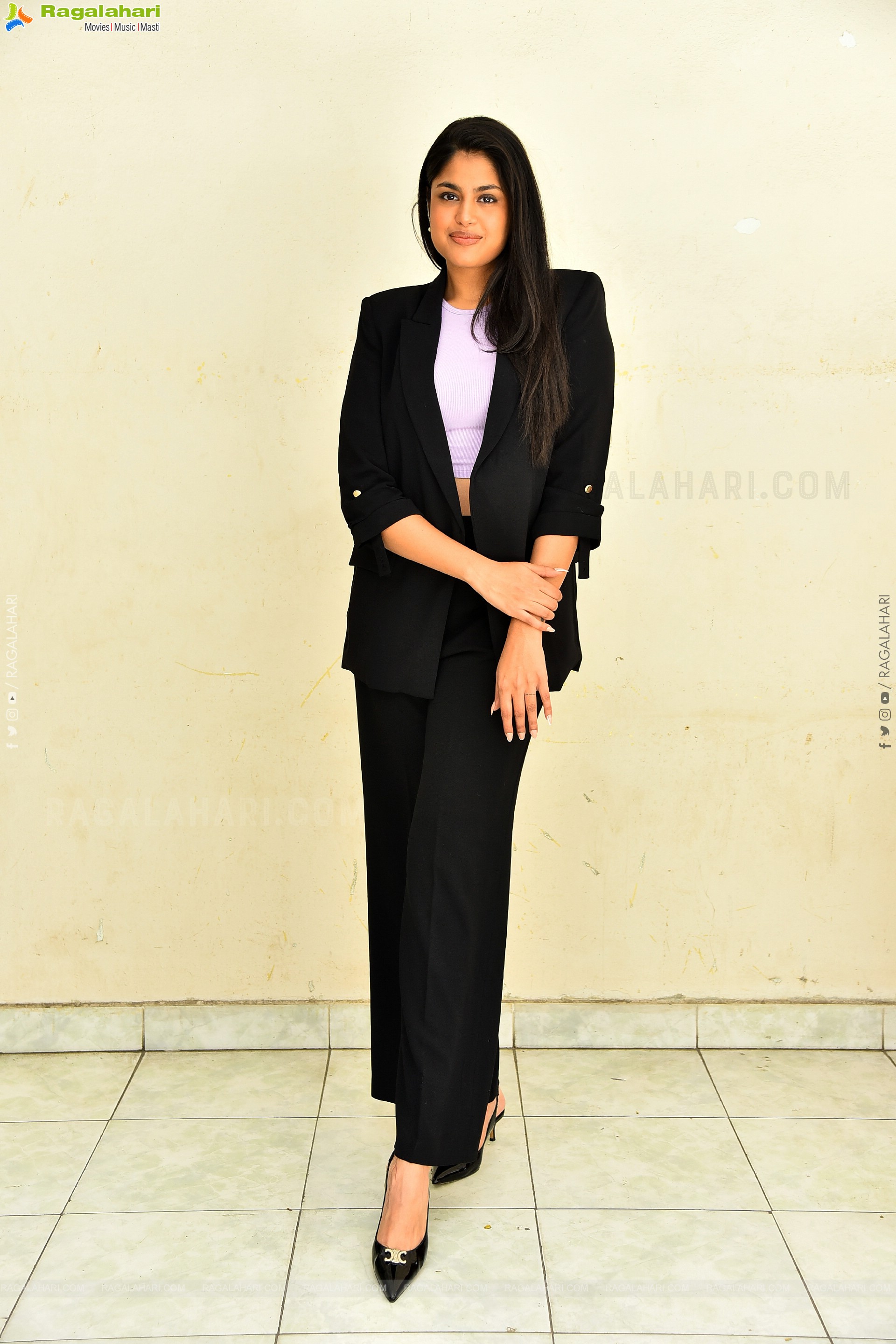 Faria Abdullah Latest HD Photoshoot Stills, Photo Gallery