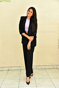 Faria Abdullah Latest HD Photoshoot Stills, Photo Gallery