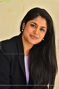 Faria Abdullah Latest HD Photoshoot Stills, Photo Gallery