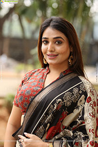 Heena Soni at One/4 Trailer Launch Event, HD Gallery