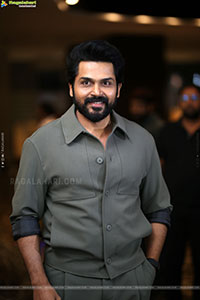 Karthi at Annagaru Vostaru Movie Pre Release Event