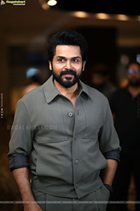 Karthi at Annagaru Vostaru Movie Pre Release Event