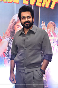 Karthi at Annagaru Vostaru Movie Pre Release Event
