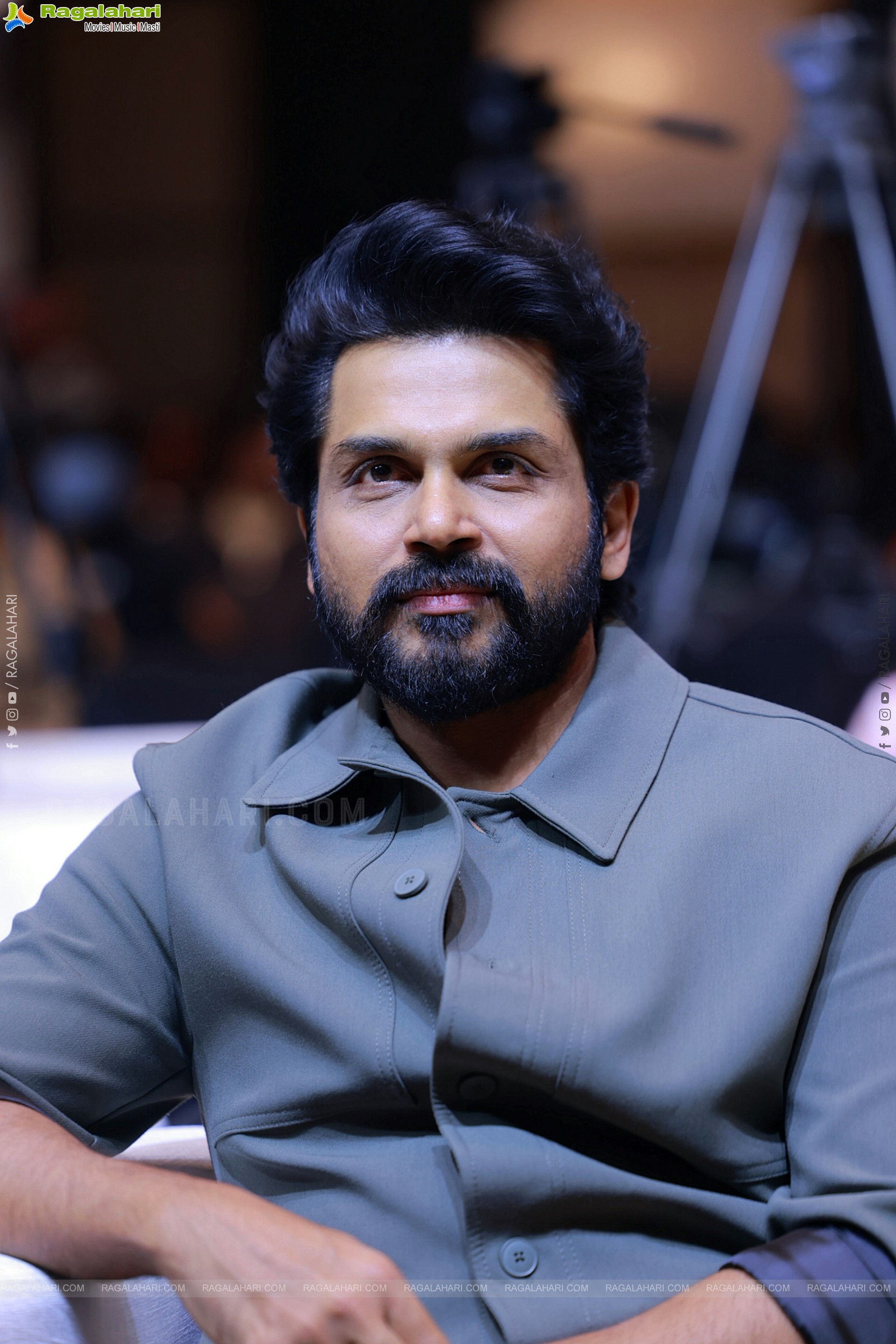 Karthi at Annagaru Vostaru Movie Pre Release Event, HD Gallery