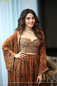 Krithi Shetty at Annagaru Vostaru Interview, HD Gallery