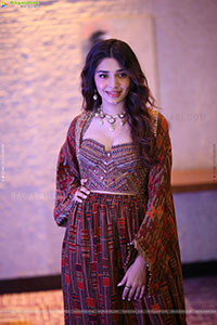 Krithi Shetty at Annagaru Vostaru Interview, HD Gallery