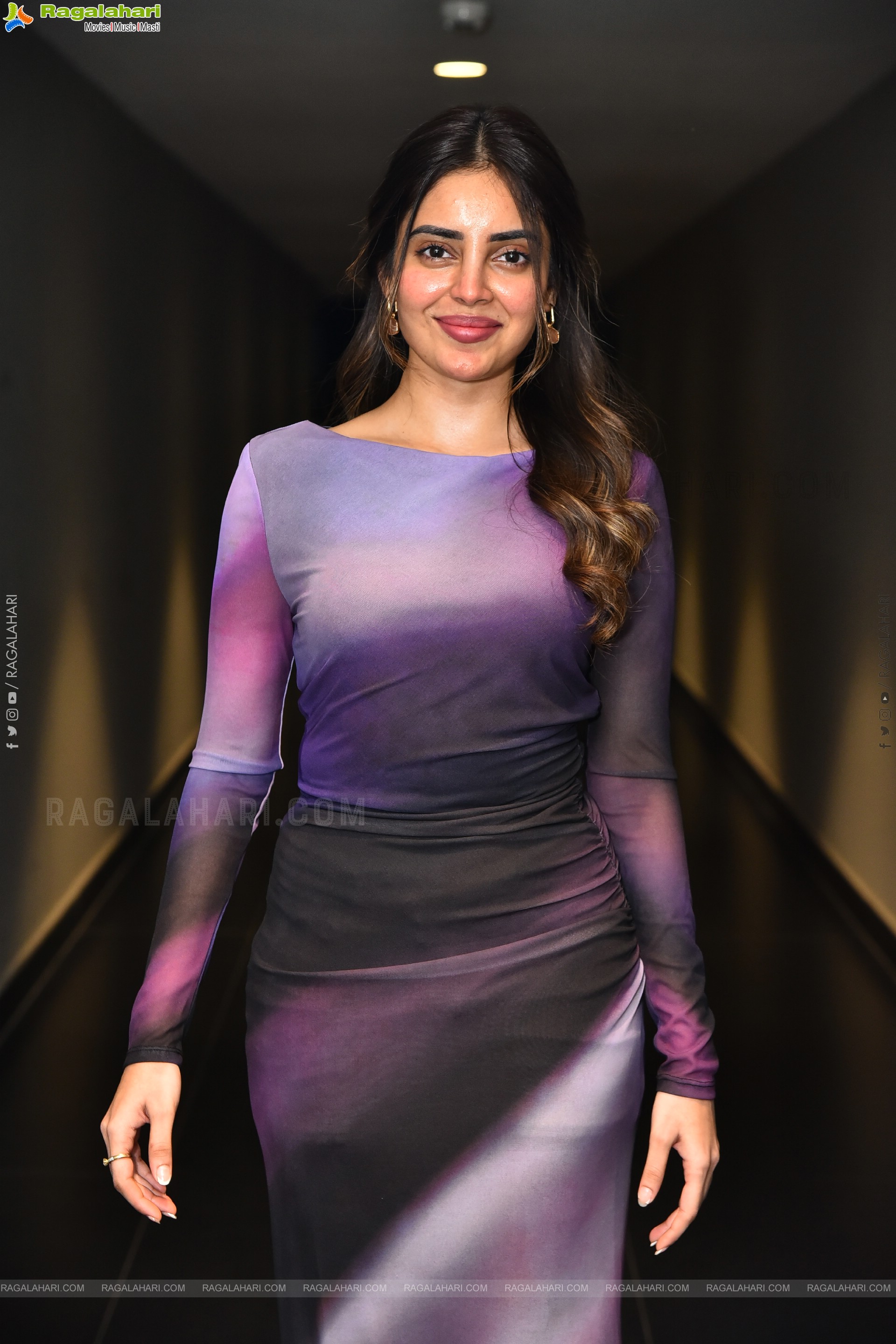 Kushitha Kallapu at 3 Roses Season 2 Pre Release Event, HD Gallery