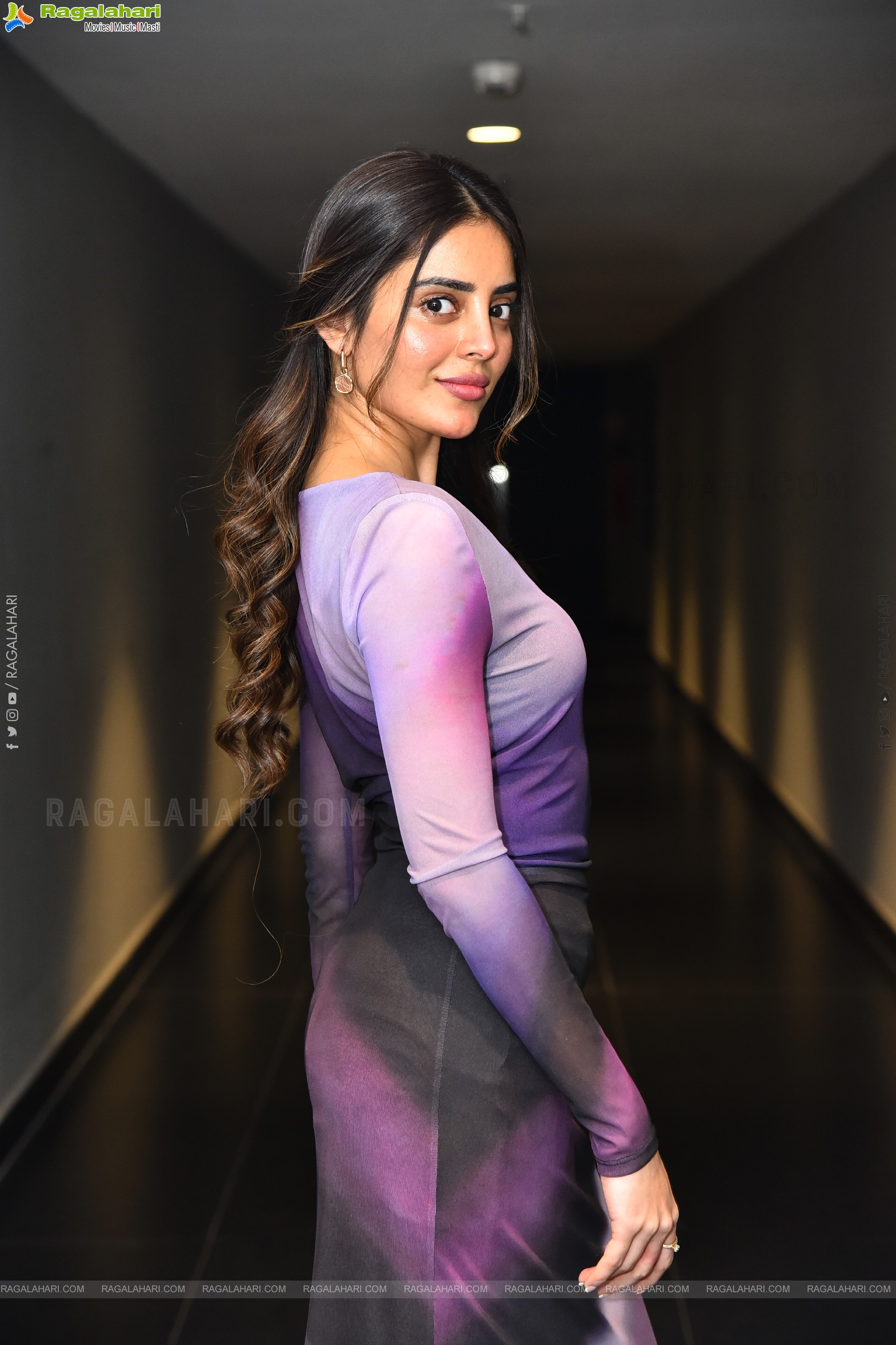 Kushitha Kallapu at 3 Roses Season 2 Pre Release Event, HD Gallery