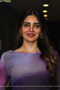 Kushitha Kallapu at 3 Roses Season 2 Pre Release