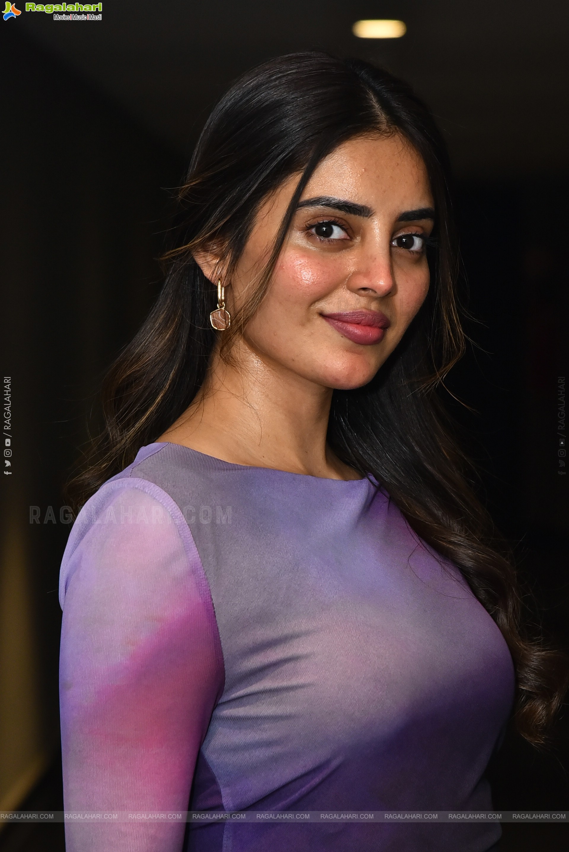 Kushitha Kallapu at 3 Roses Season 2 Pre Release Event, HD Gallery