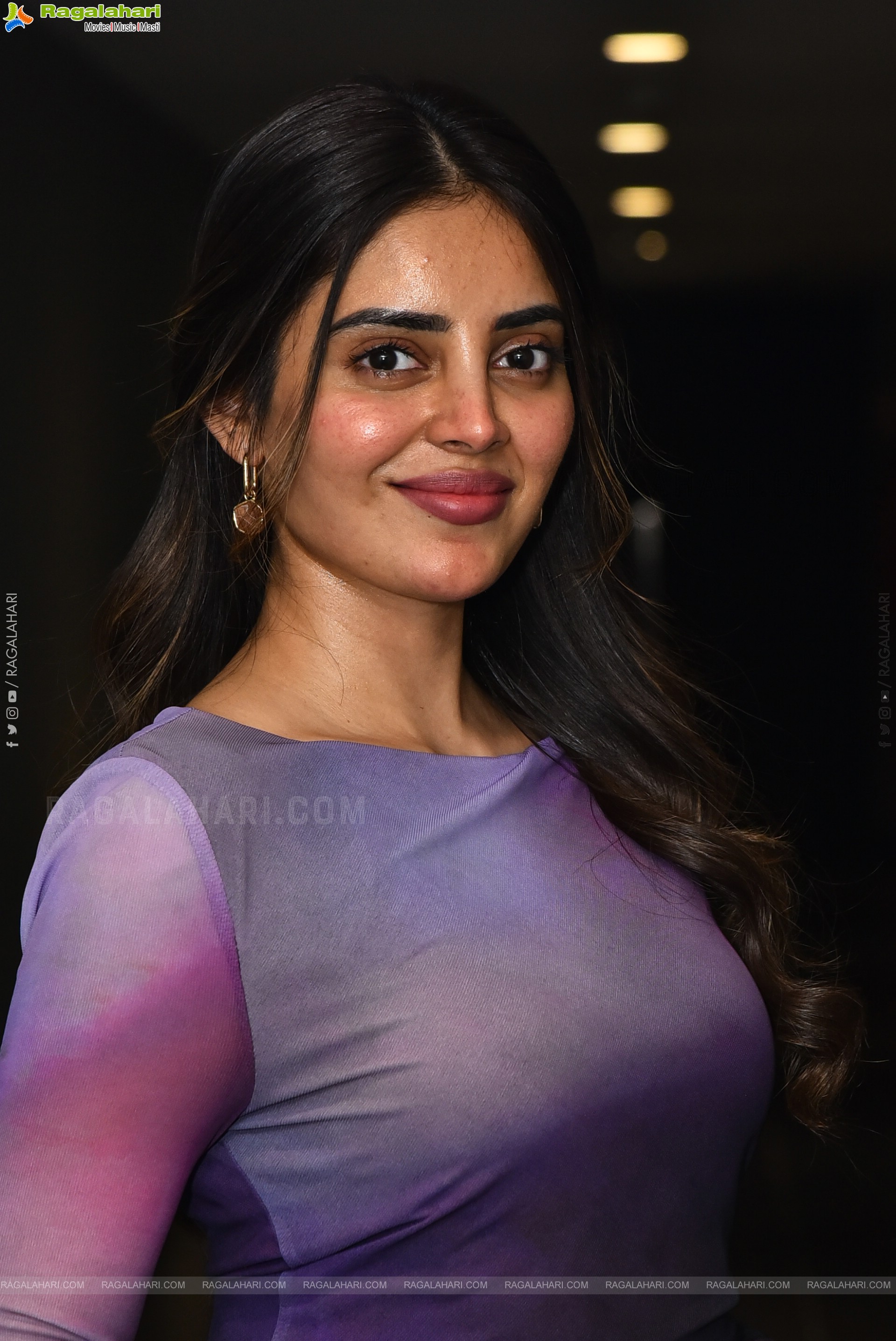 Kushitha Kallapu at 3 Roses Season 2 Pre Release Event, HD Gallery