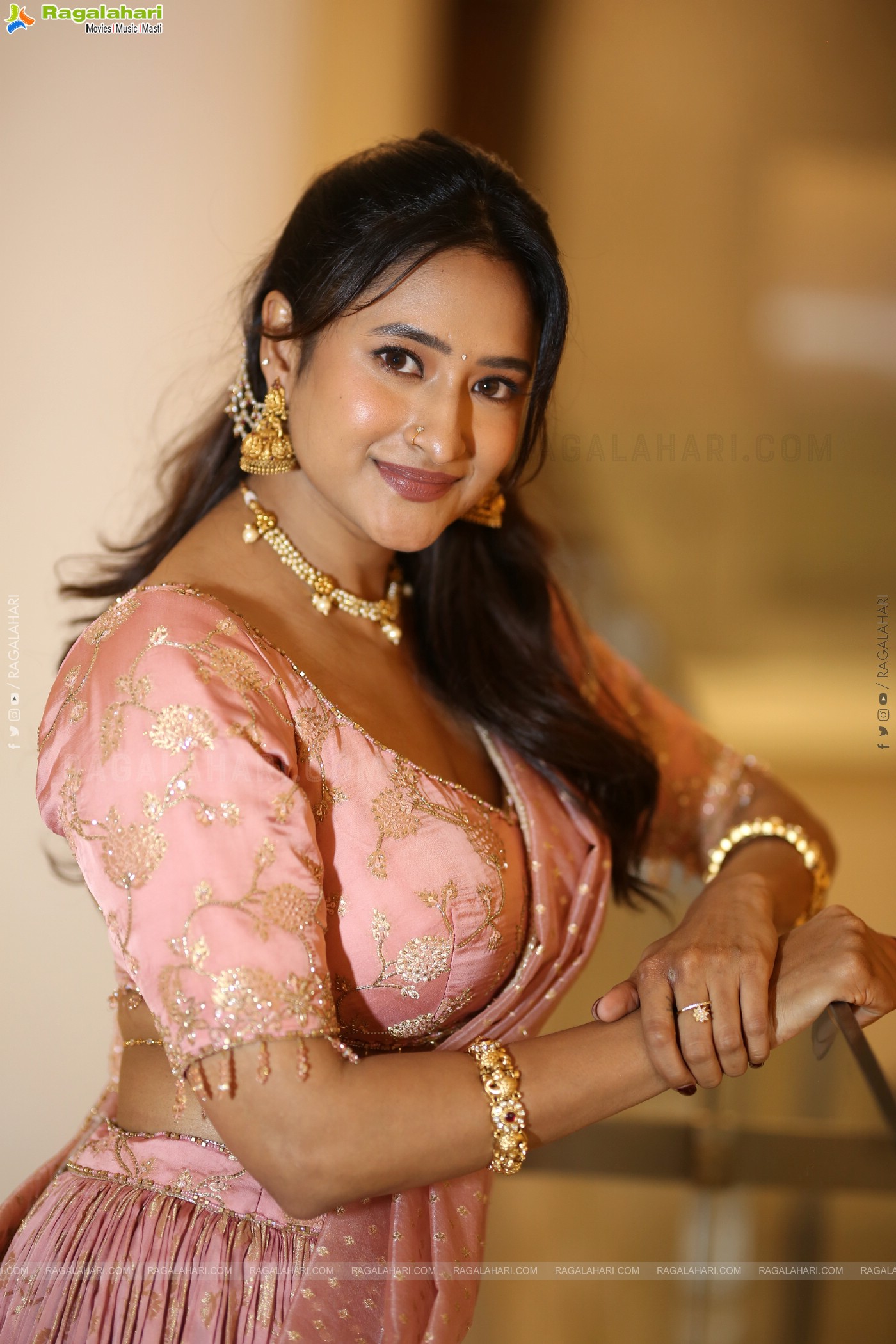 Manika Latest Photoshoot Stills, HD Gallery