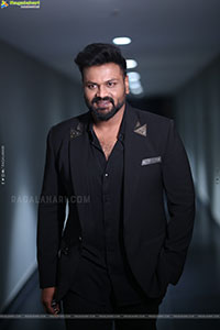 Manchu Manoj at David Reddy Glimpse Launch