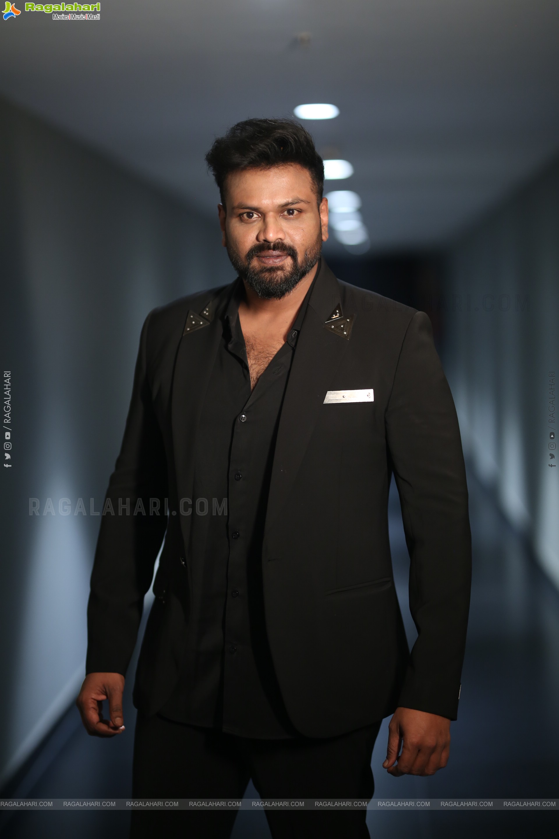 Manchu Manoj at David Reddy Glimpse Launch, HD Gallery