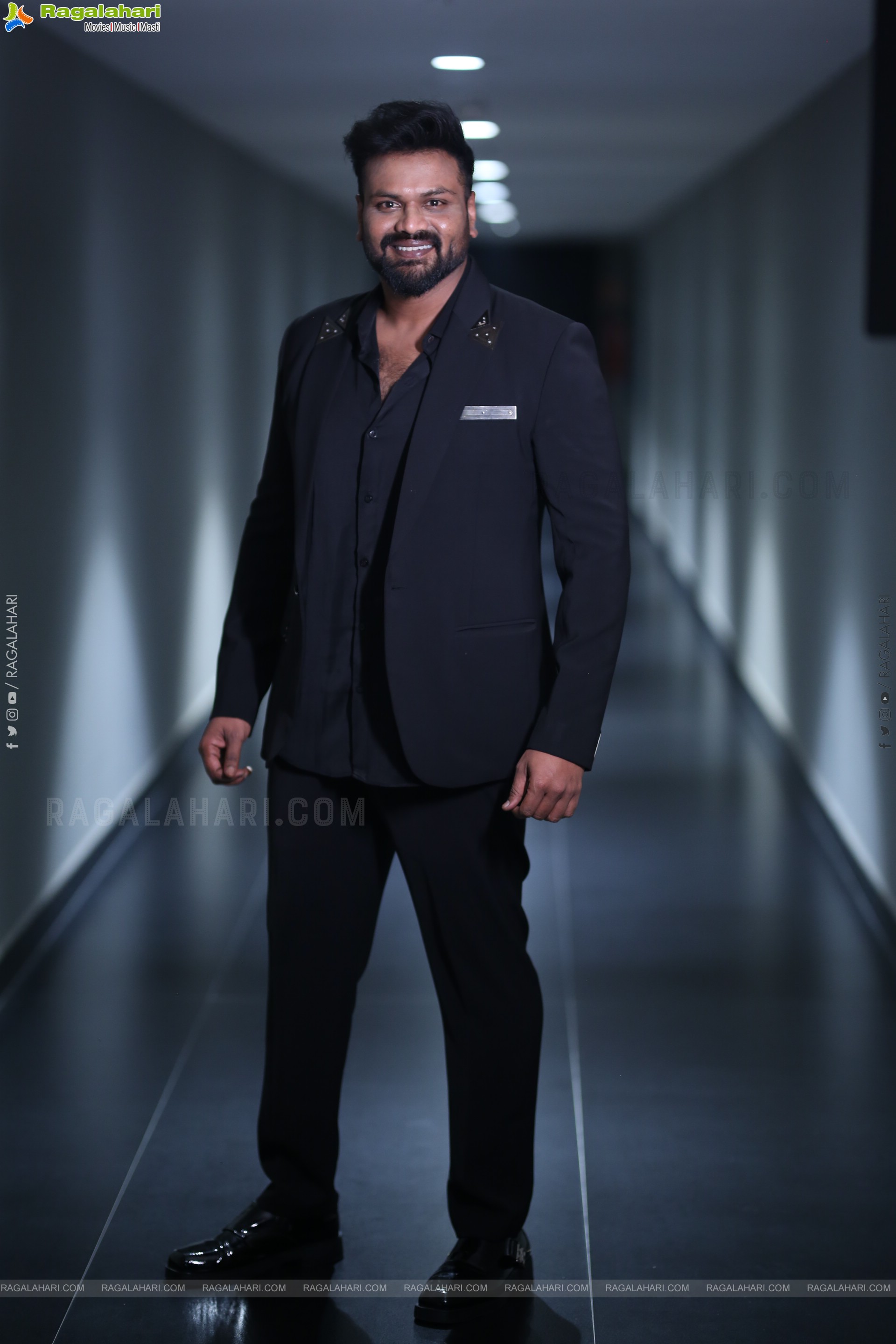 Manchu Manoj at David Reddy Glimpse Launch, HD Gallery