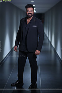 Manchu Manoj at David Reddy Glimpse Launch