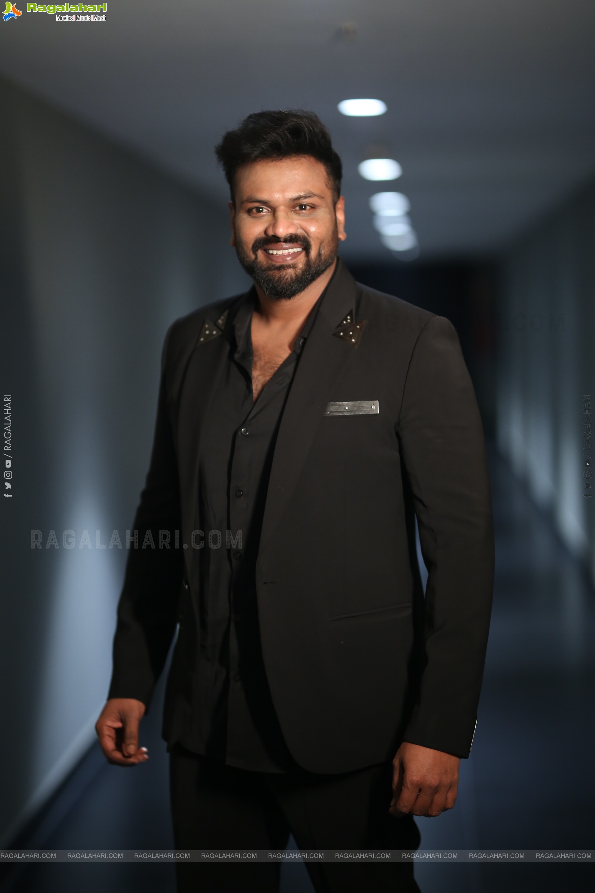 Manchu Manoj at David Reddy Glimpse Launch, HD Gallery