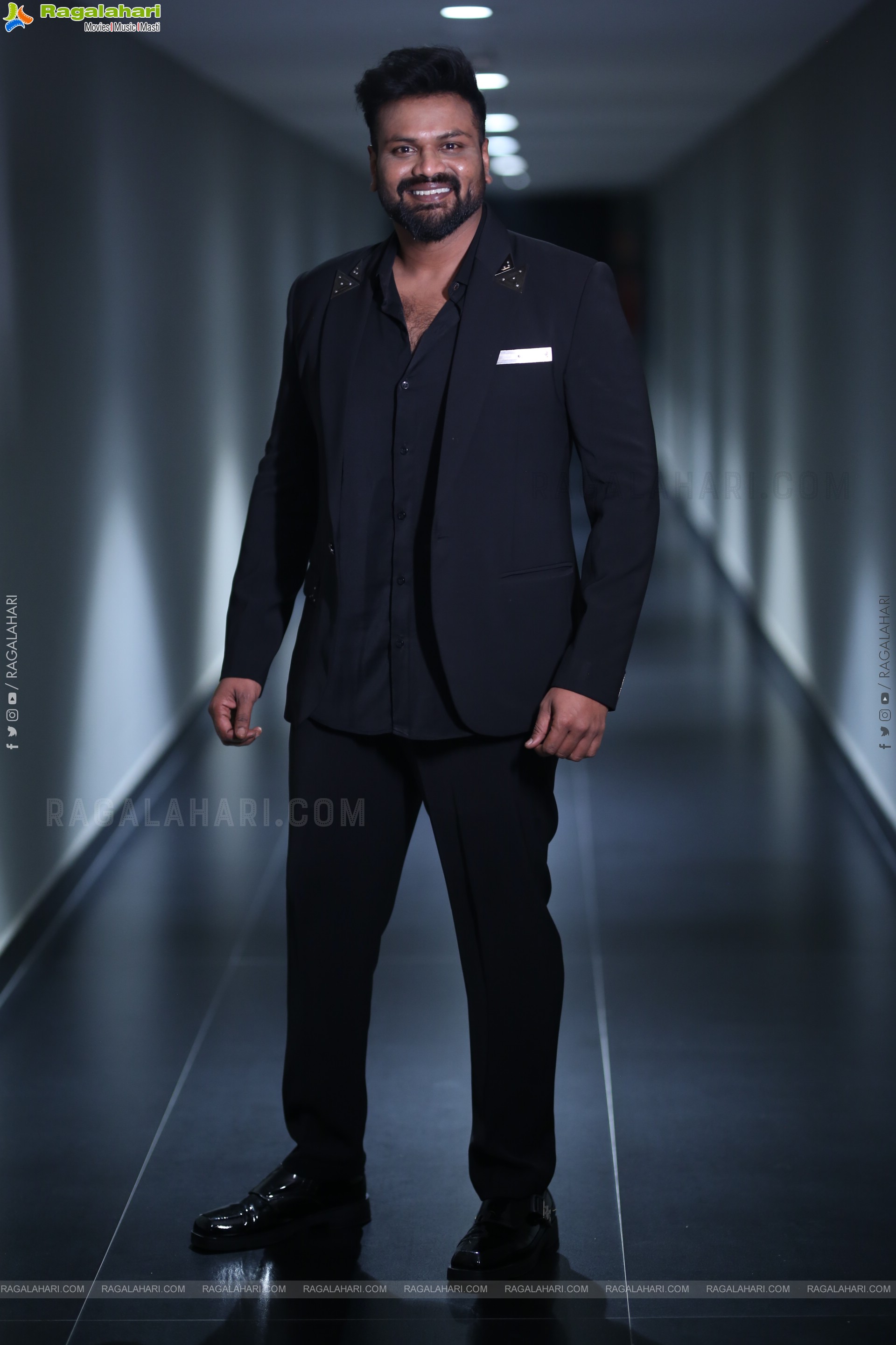 Manchu Manoj at David Reddy Glimpse Launch, HD Gallery