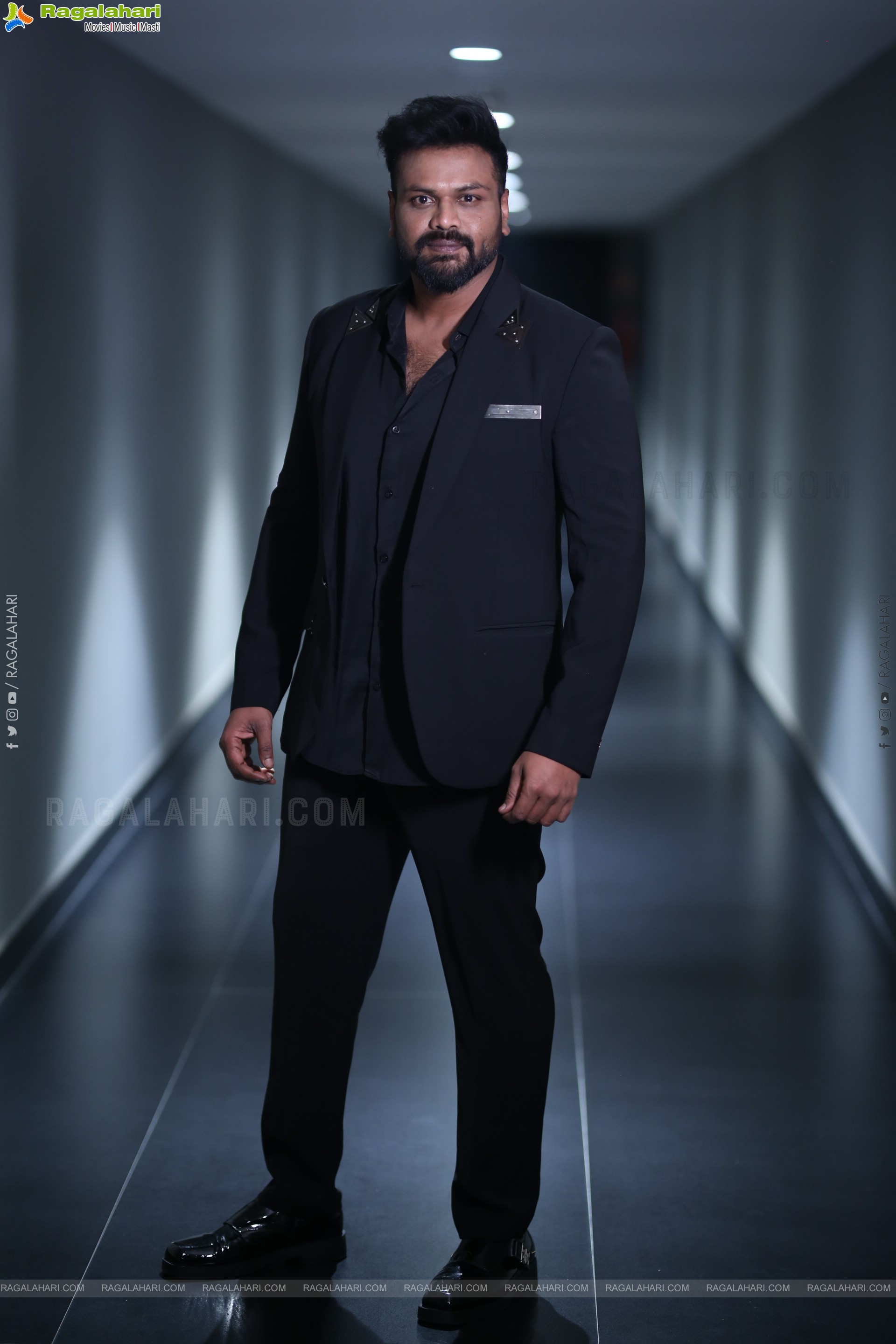 Manchu Manoj at David Reddy Glimpse Launch, HD Gallery