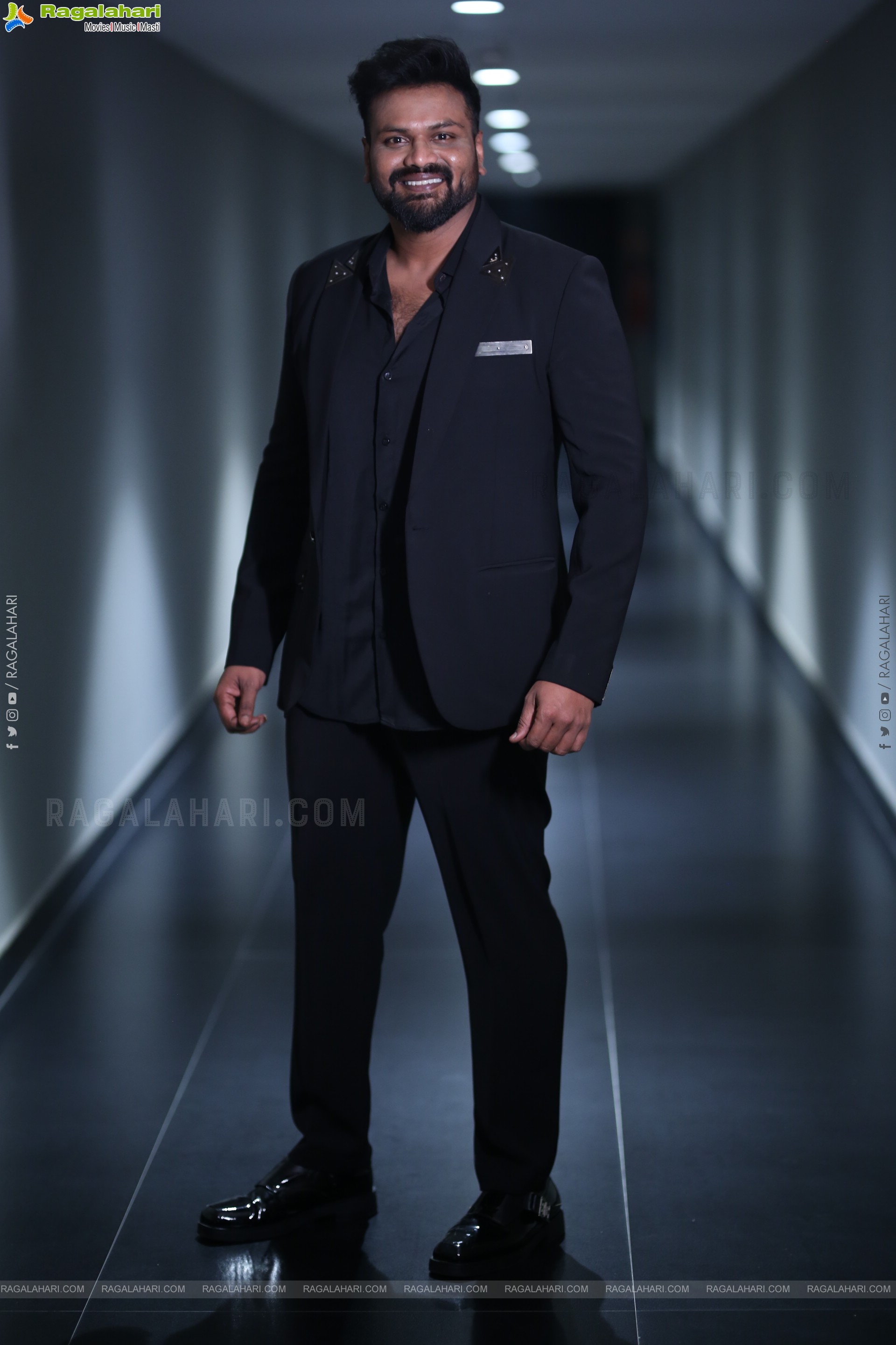 Manchu Manoj at David Reddy Glimpse Launch, HD Gallery