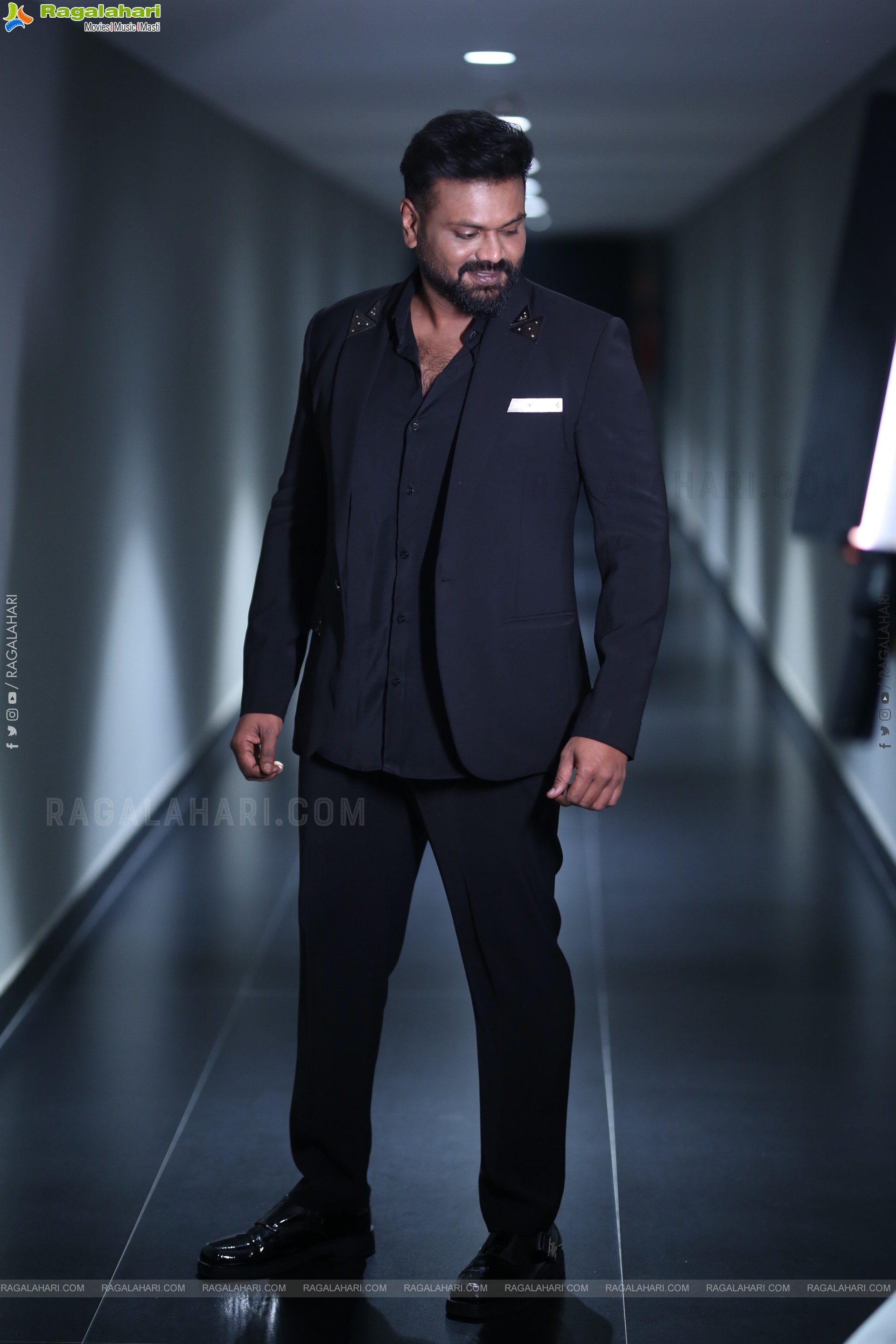 Manchu Manoj at David Reddy Glimpse Launch, HD Gallery