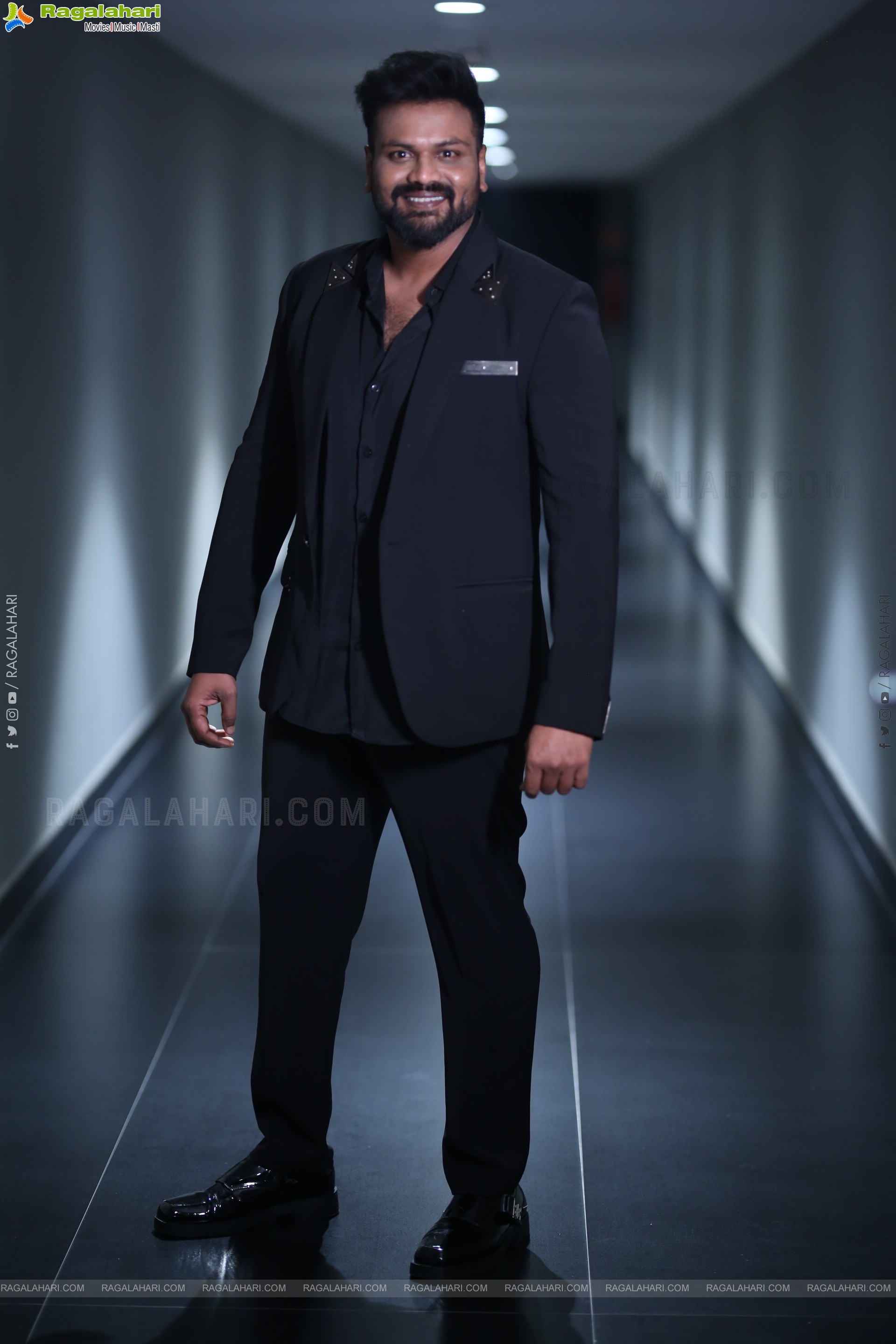 Manchu Manoj at David Reddy Glimpse Launch, HD Gallery