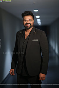 Manchu Manoj at David Reddy Glimpse Launch