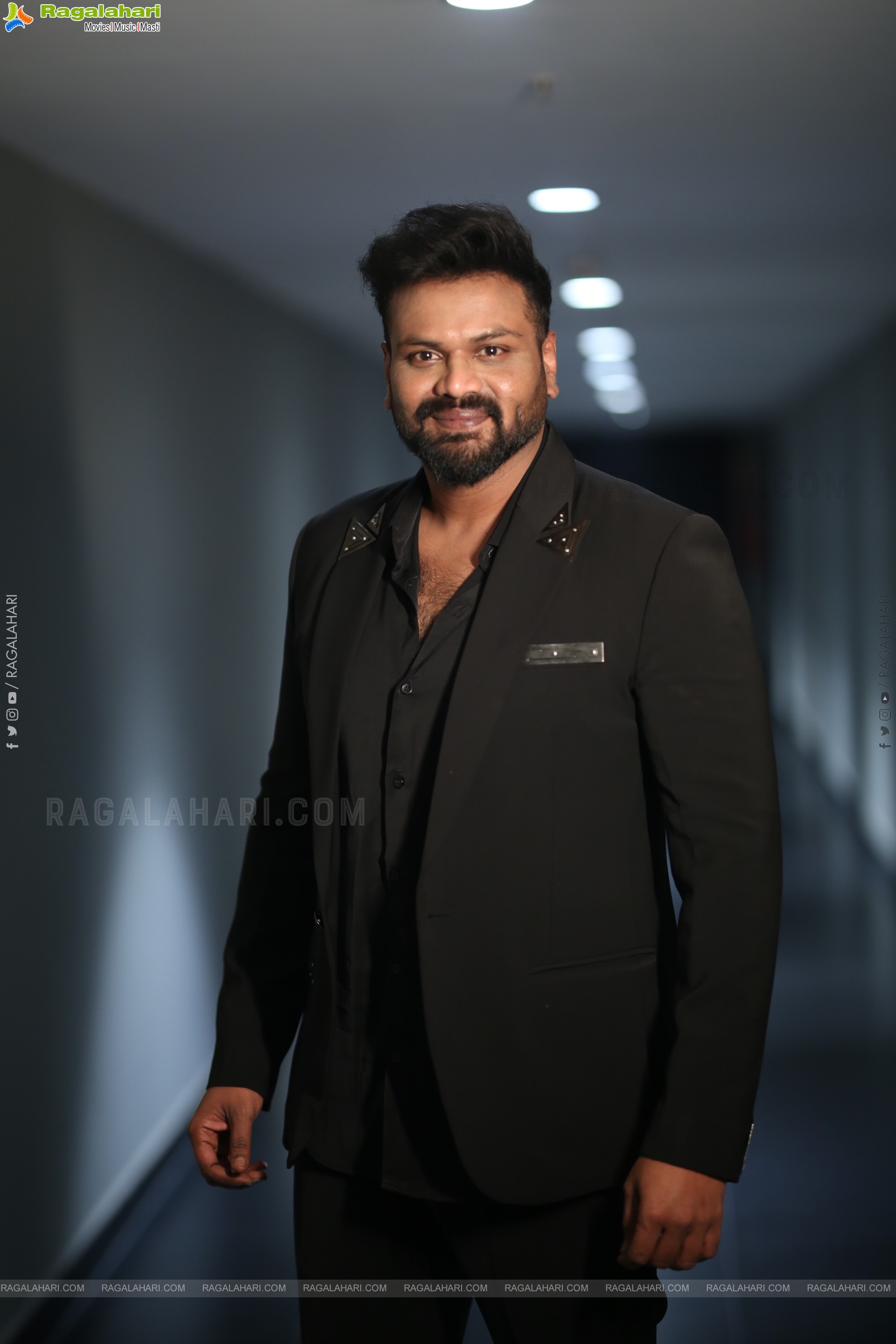 Manchu Manoj at David Reddy Glimpse Launch, HD Gallery