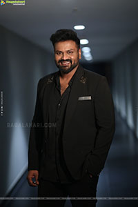 Manchu Manoj at David Reddy Glimpse Launch