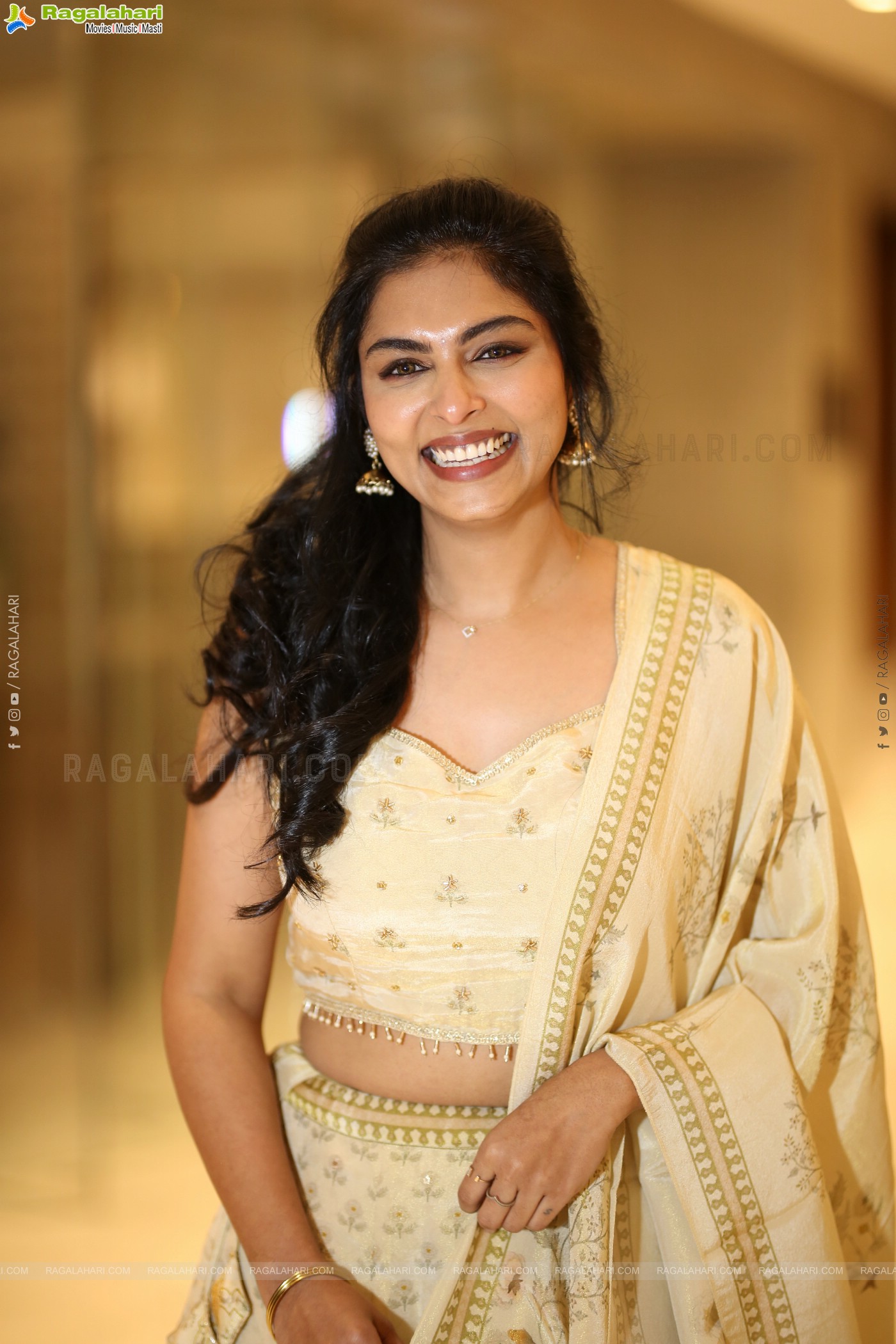 Mounika Reddy Latest Photoshoot Stills, HD Gallery