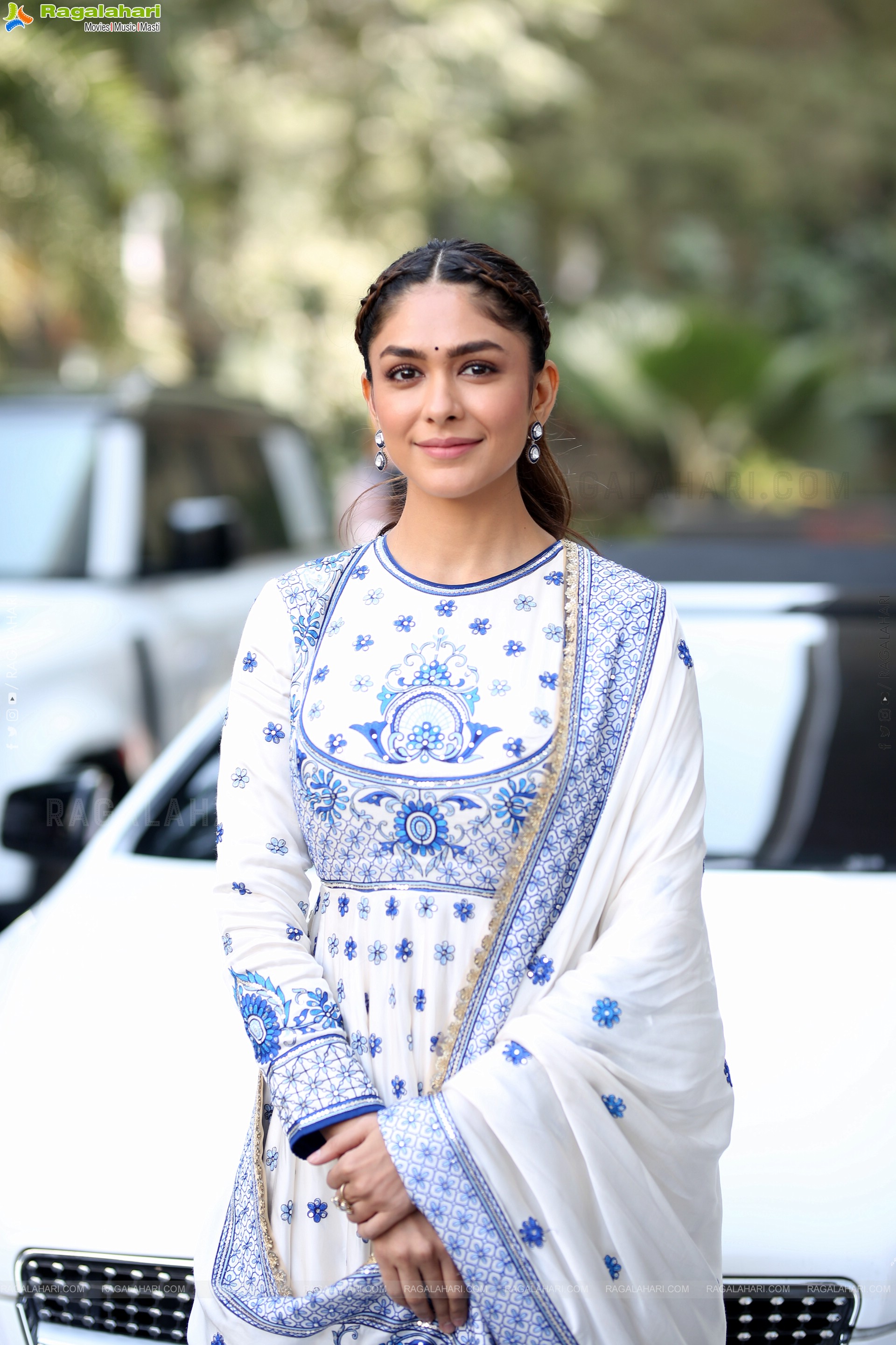Mrunal Thakur at Dacoit Movie Teaser Launch Event, HD Gallery