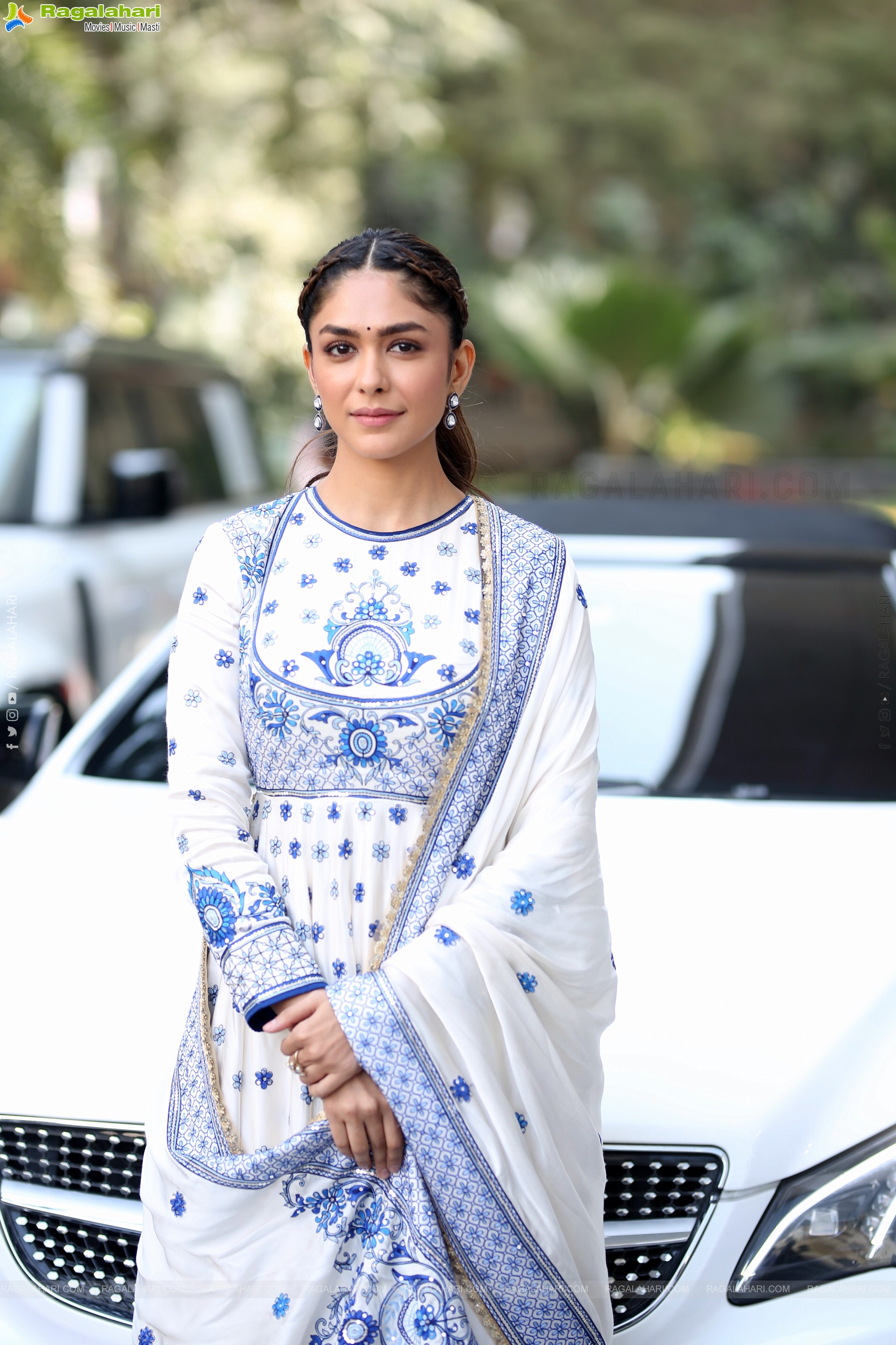 Mrunal Thakur at Dacoit Movie Teaser Launch Event, HD Gallery