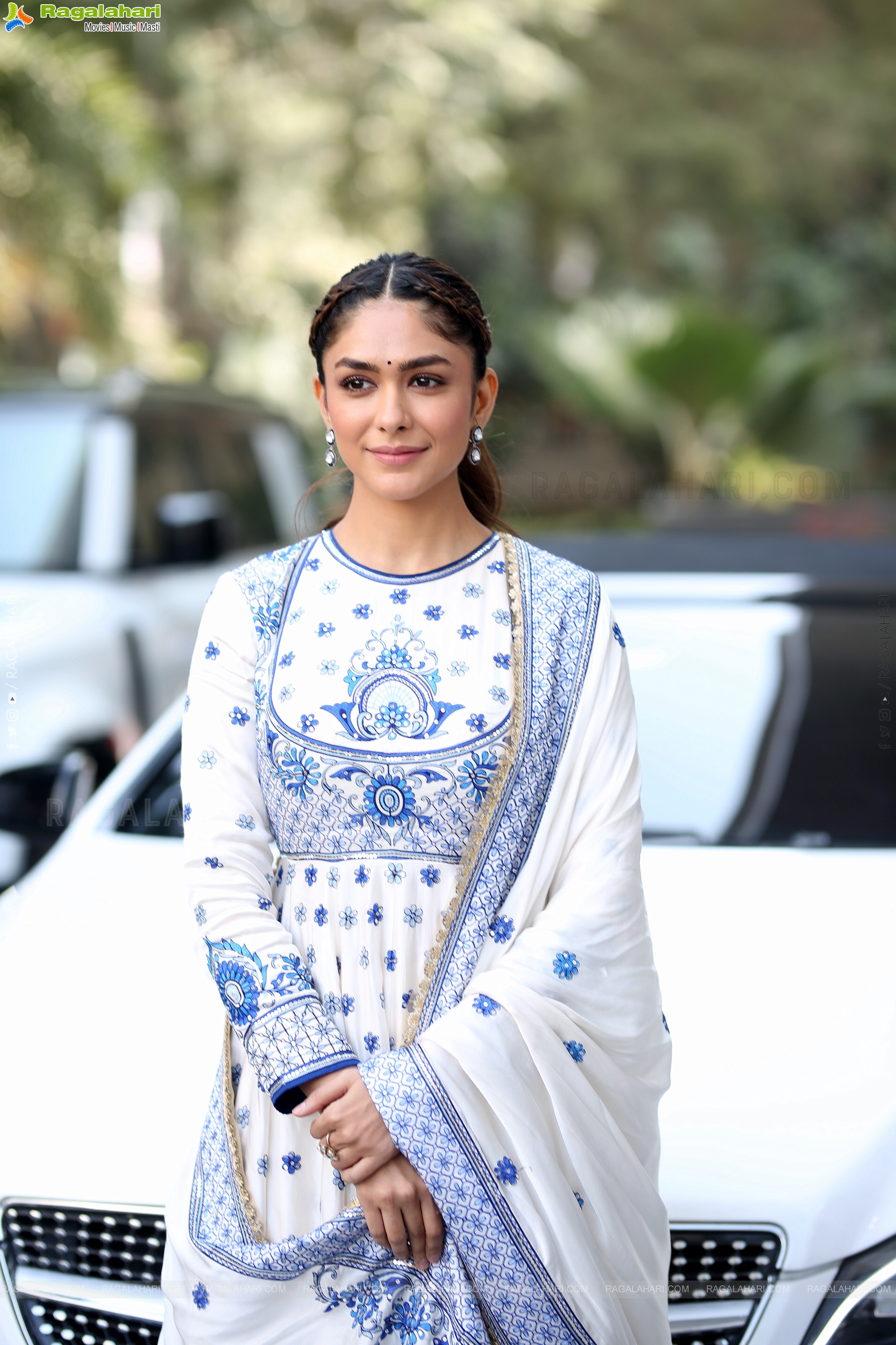Mrunal Thakur at Dacoit Movie Teaser Launch Event, HD Gallery