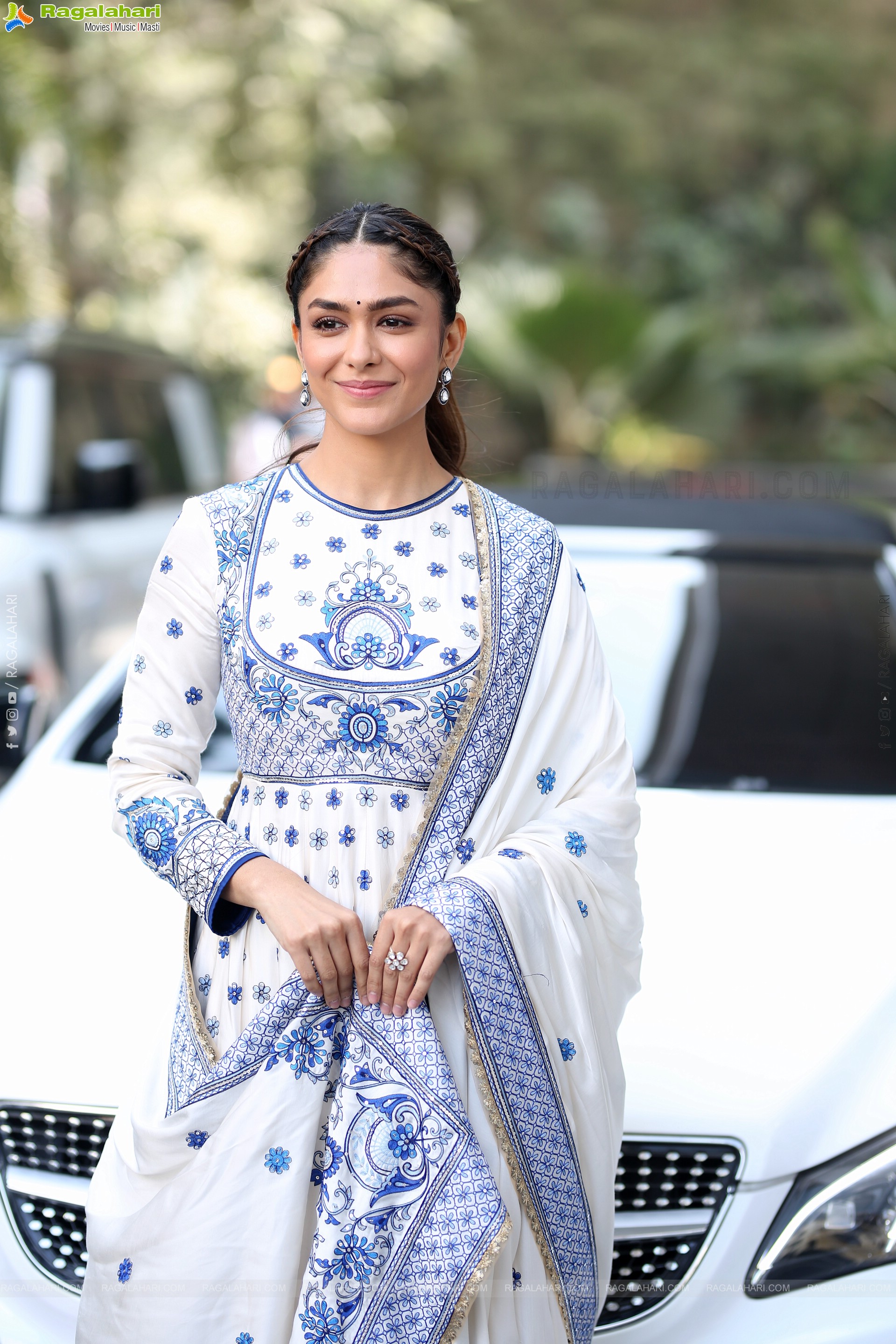 Mrunal Thakur at Dacoit Movie Teaser Launch Event, HD Gallery