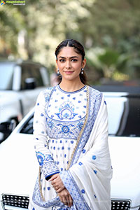Mrunal Thakur at Dacoit Movie Teaser Launch
