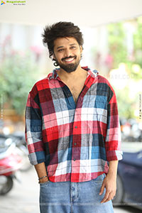 Nandu stills at Psych Siddhartha Movie Interview