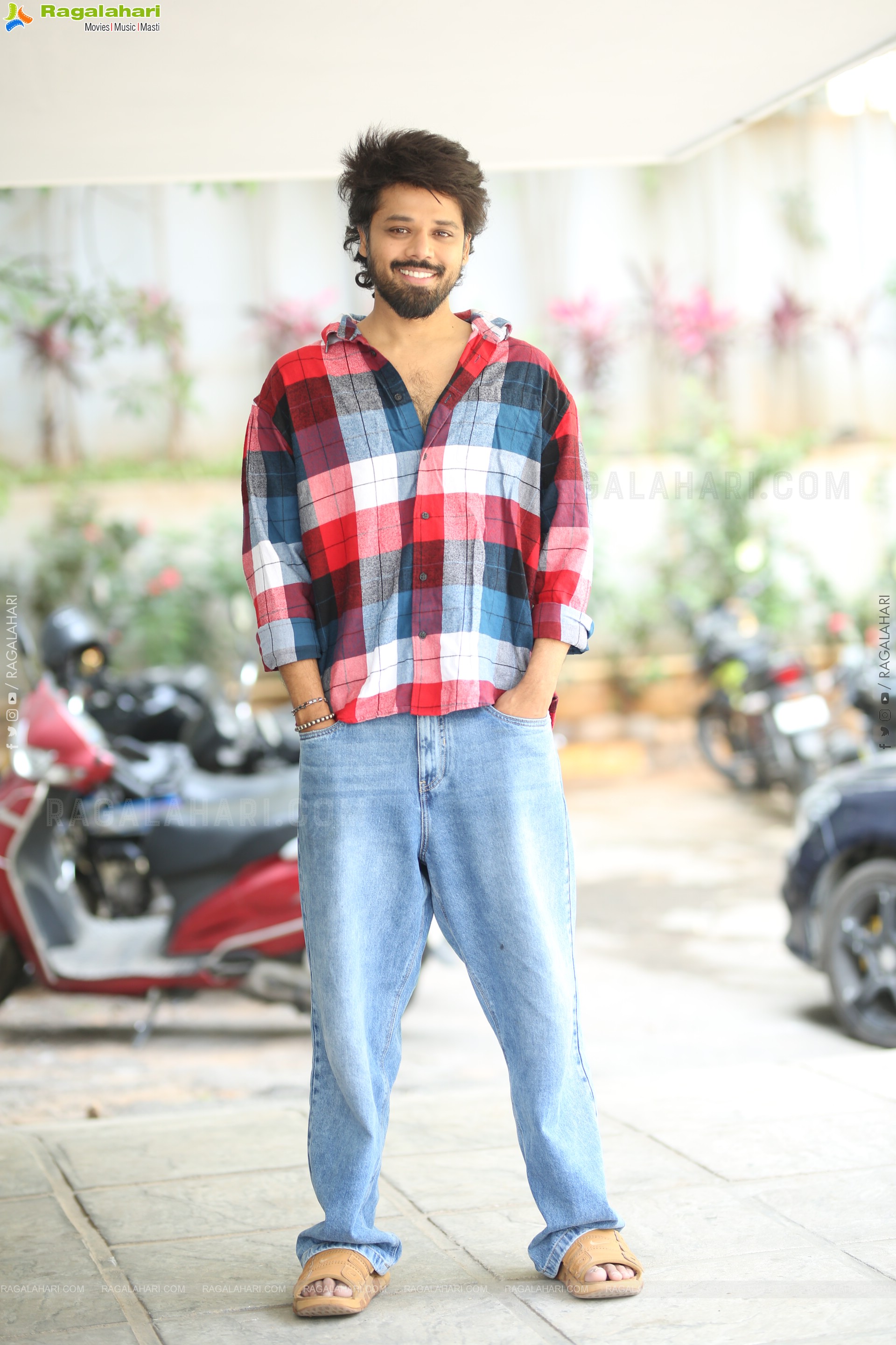 Nandu stills at Psych Siddhartha Movie Interview, HD Gallery