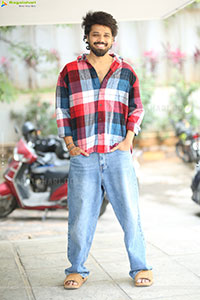 Nandu stills at Psych Siddhartha Movie Interview