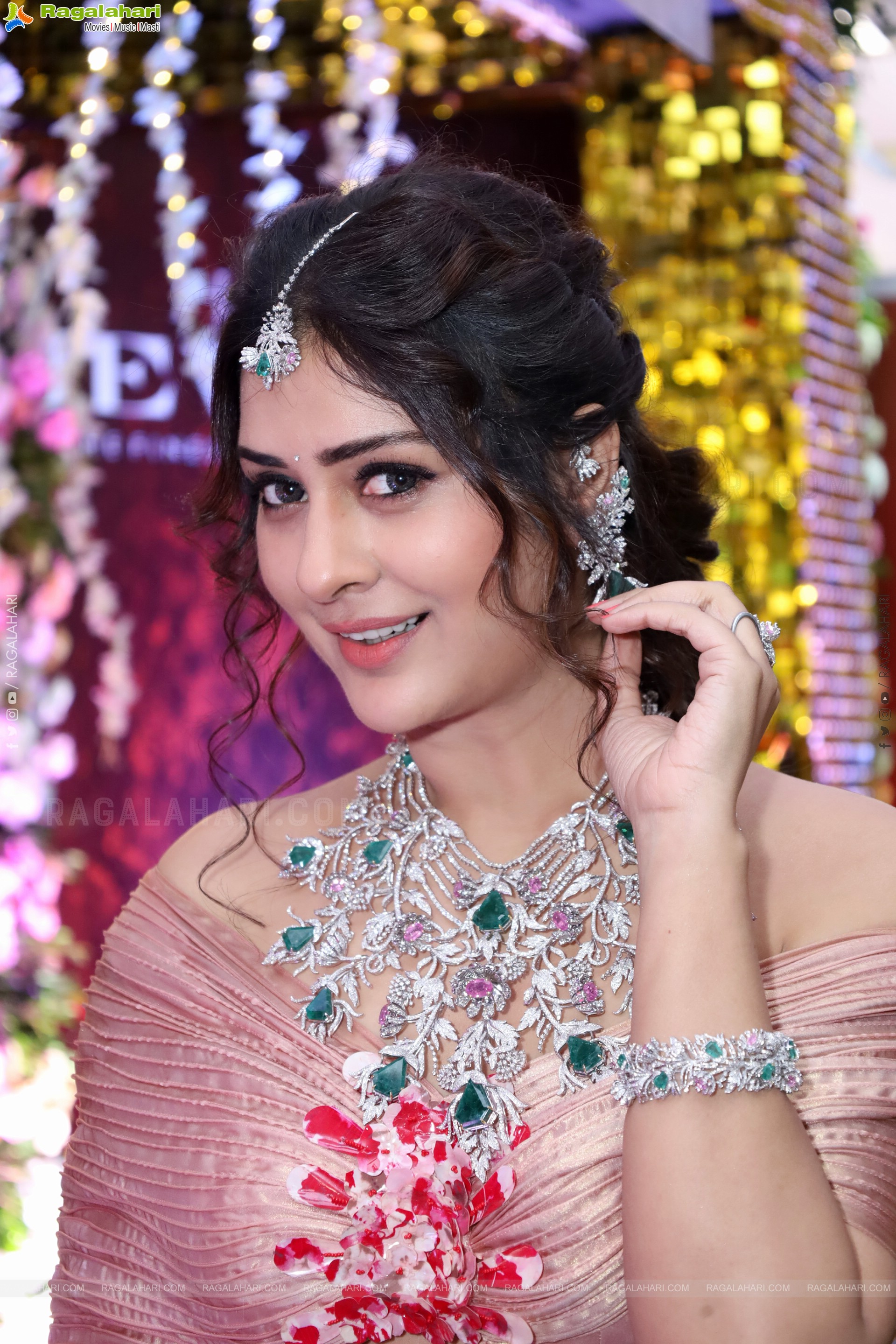 Payal Rajput at Hi Life Jewels Exhibition Launch, HD Gallery