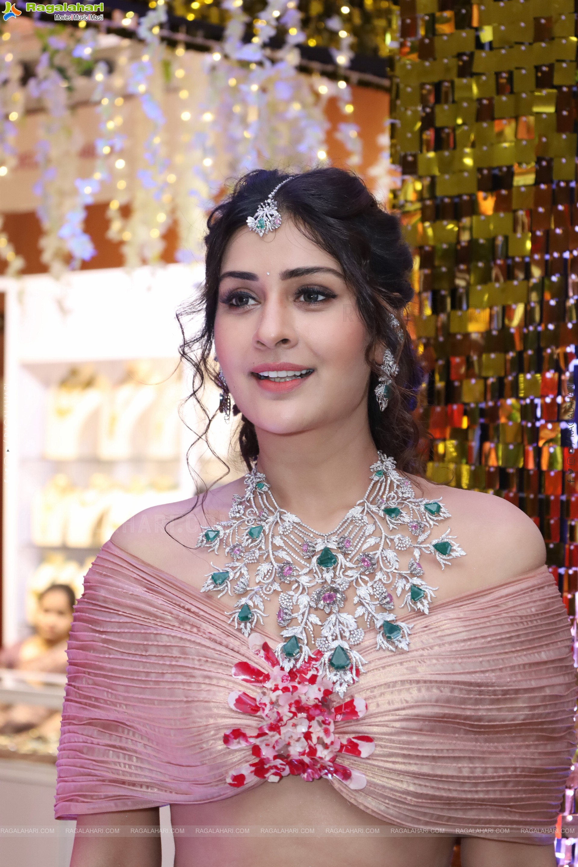 Payal Rajput at Hi Life Jewels Exhibition Launch, HD Gallery