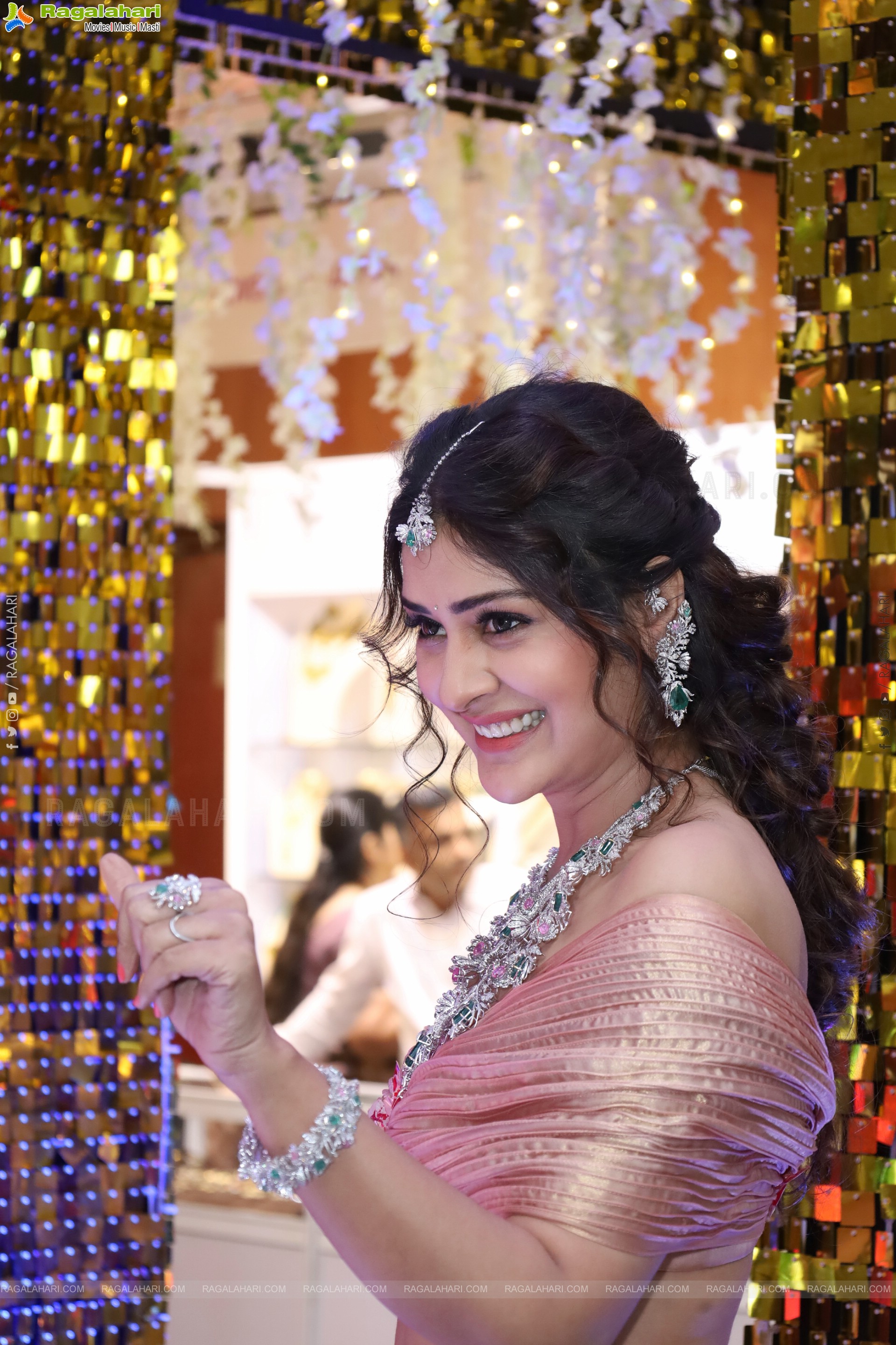 Payal Rajput at Hi Life Jewels Exhibition Launch, HD Gallery