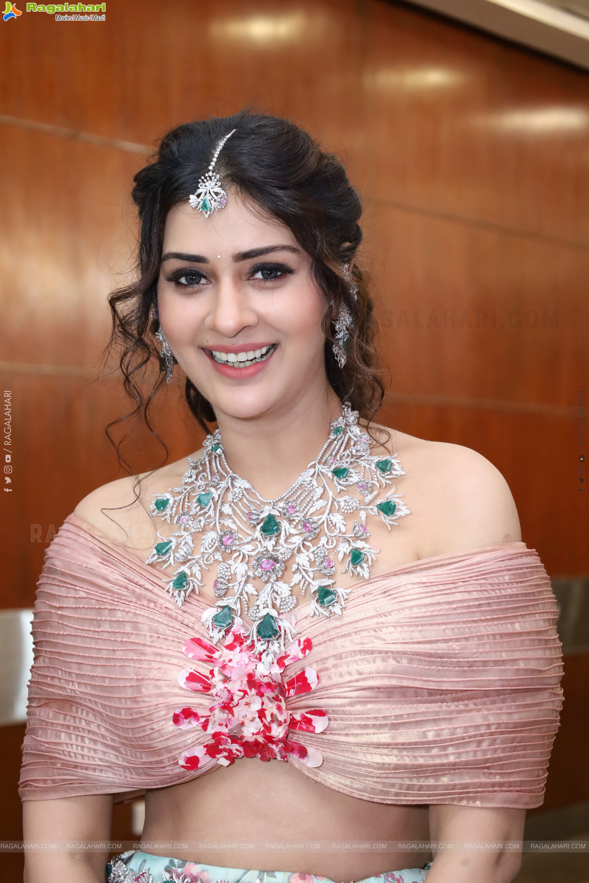 Payal Rajput at Hi Life Jewels Exhibition Launch, HD Gallery