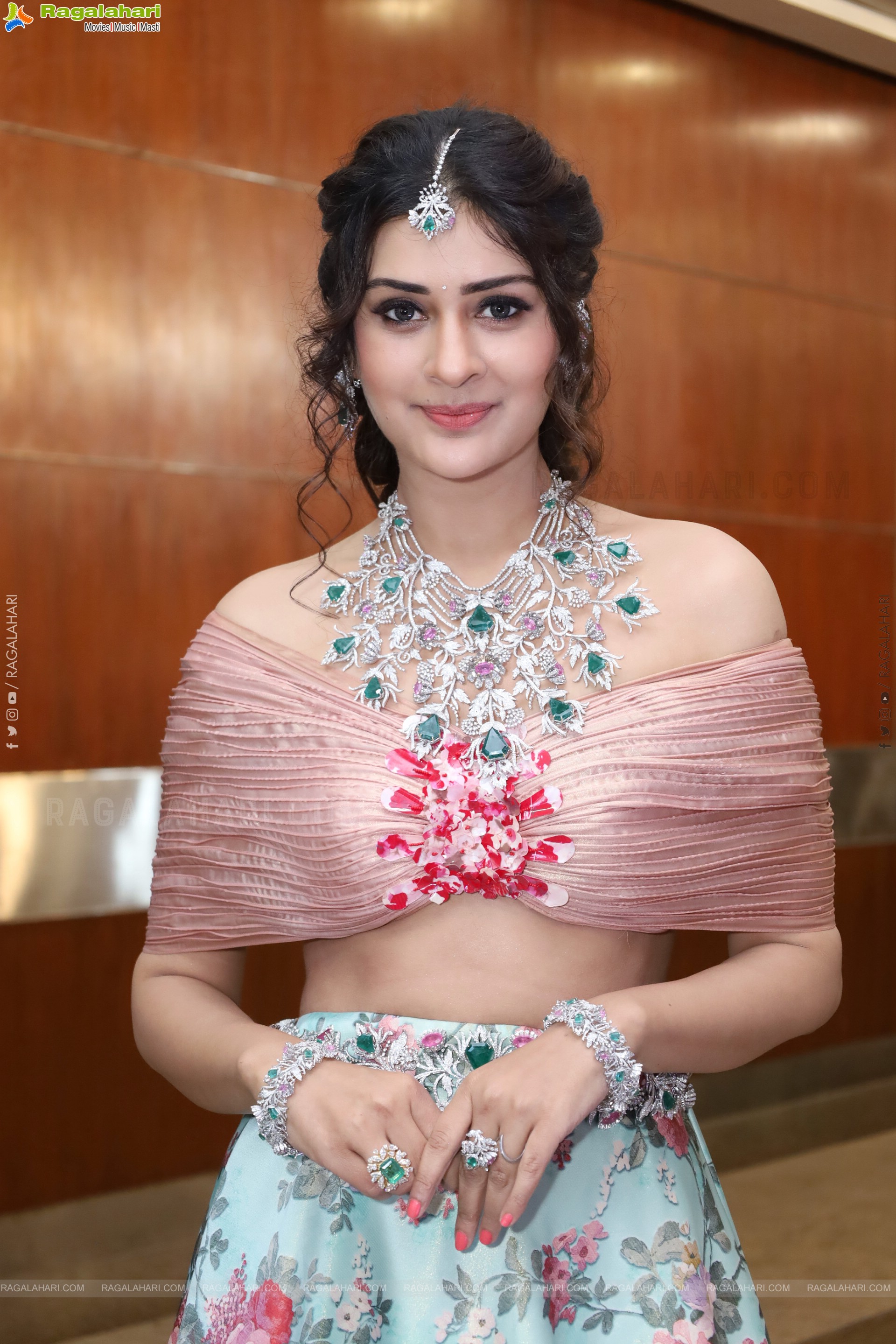 Payal Rajput at Hi Life Jewels Exhibition Launch, HD Gallery