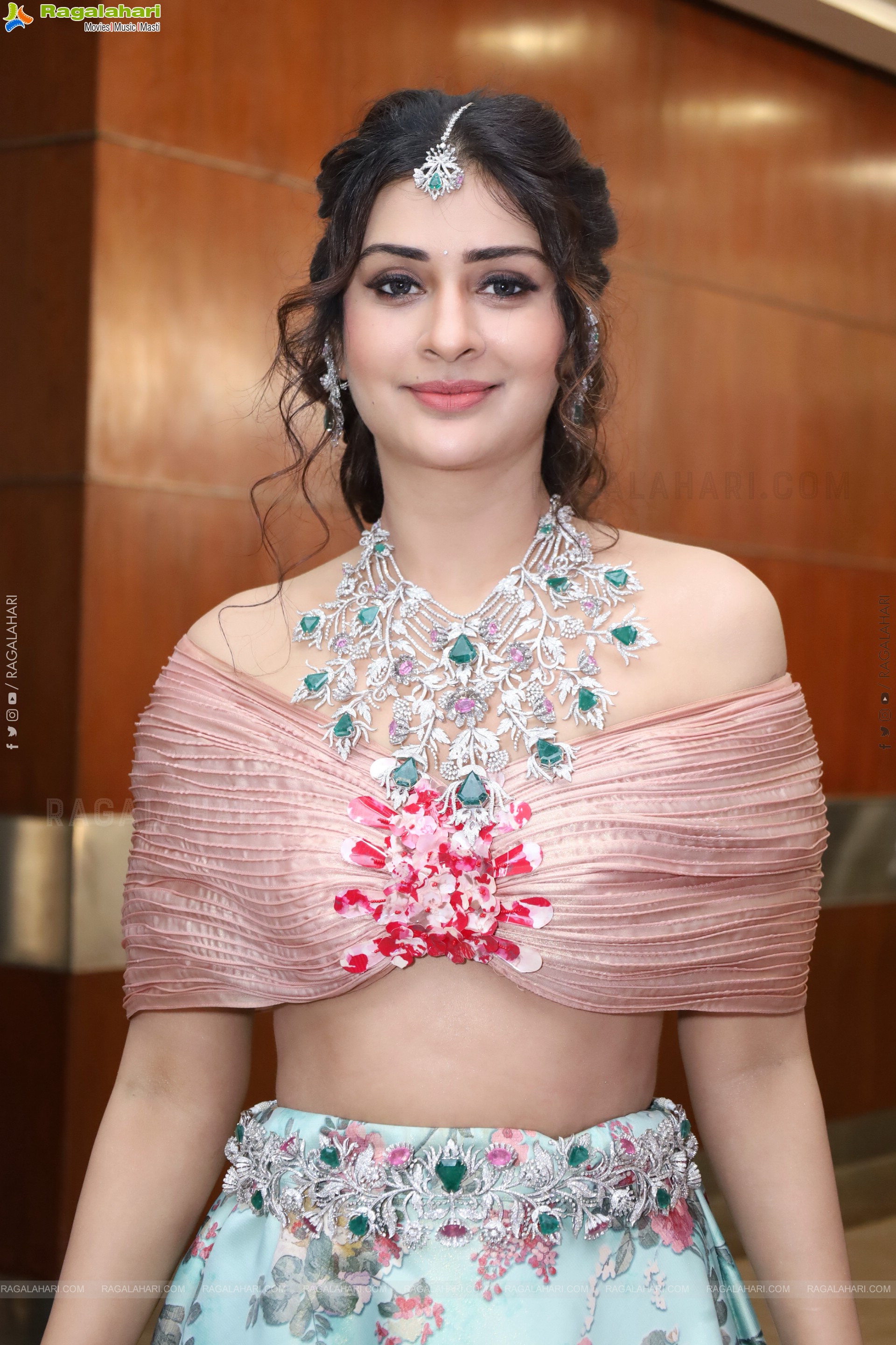 Payal Rajput at Hi Life Jewels Exhibition Launch, HD Gallery