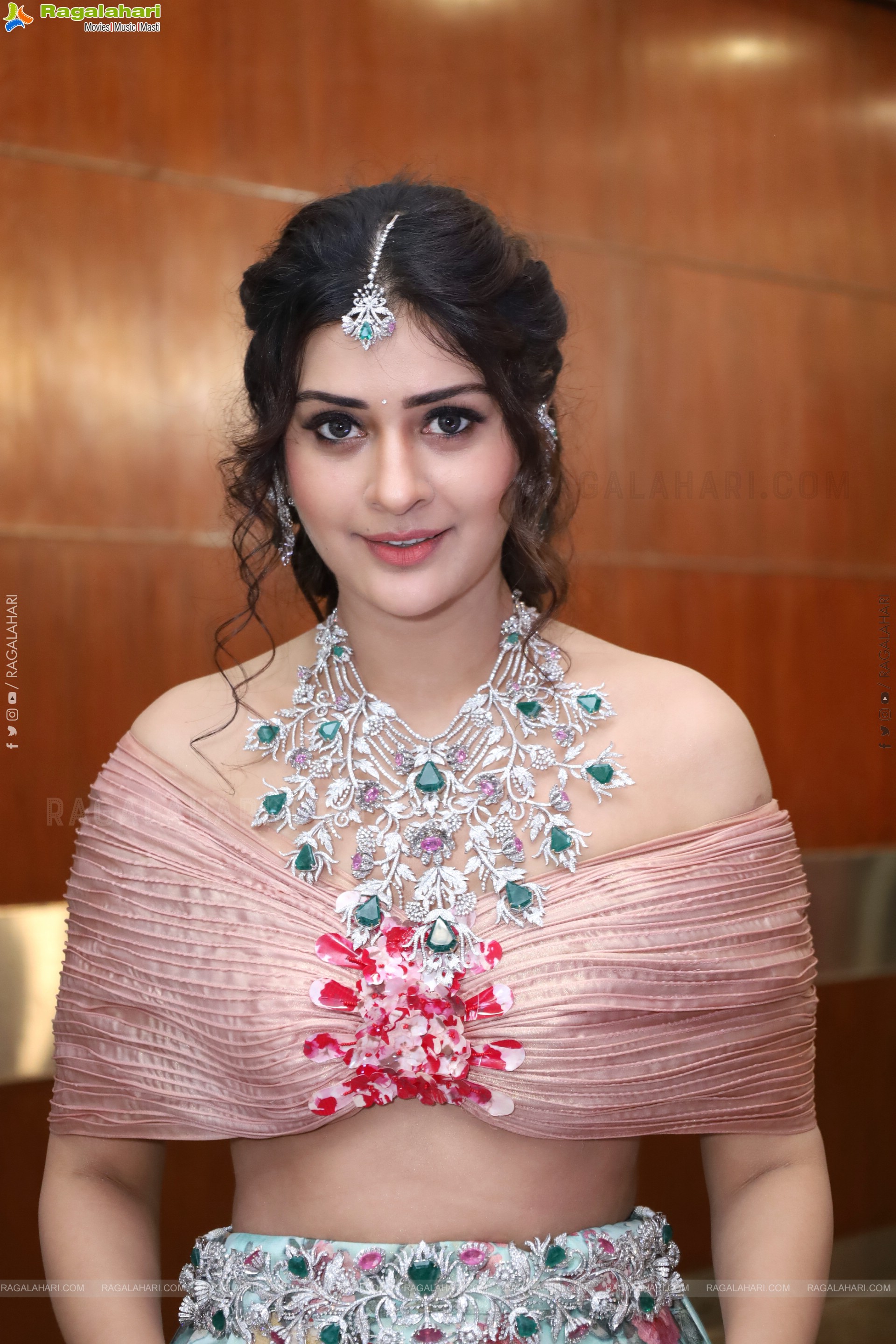 Payal Rajput at Hi Life Jewels Exhibition Launch, HD Gallery